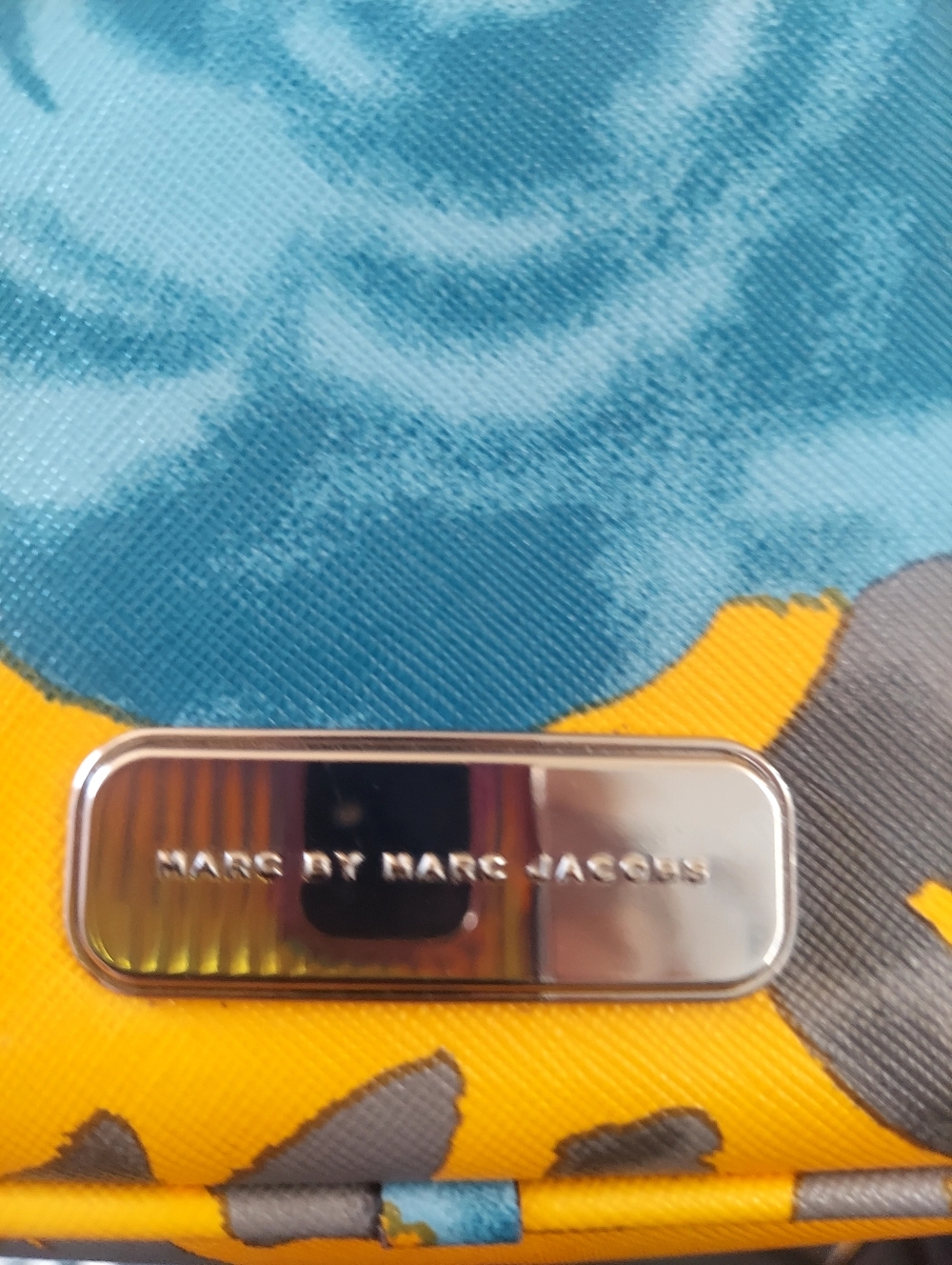 Marc By Marc Jacobs Floral Crossbody/Camera Bag - Picture 12 of 12